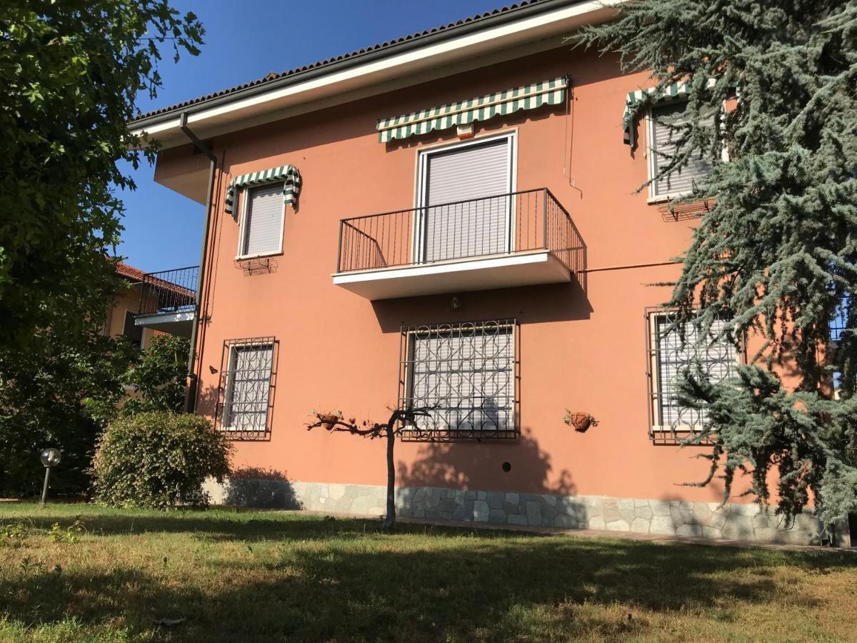 Villa Oleandri Carmagnola Kültér fotó